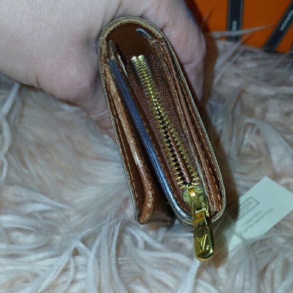 🌞  Authentic Louis Vuitton Monogram Compact Wallet - Picture 13 of 16